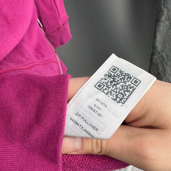 True Religion Pullover Rhinestone - M - Picture 9 of 9